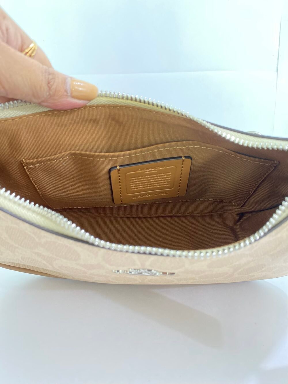 Coch Terry Shoulder bag Small Size - Image 4