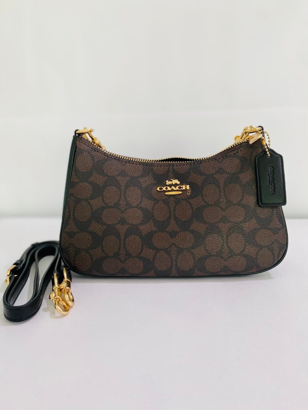 Coch Teri Shoulder Bag In Signature Canvas Signature Canvas-Gold-Walnut-Black - Image 2