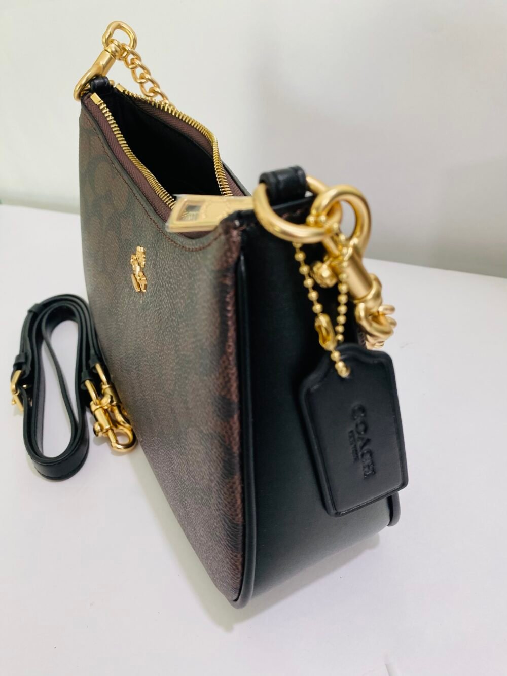 Coch Teri Shoulder Bag In Signature Canvas Signature Canvas-Gold-Walnut-Black - Image 3